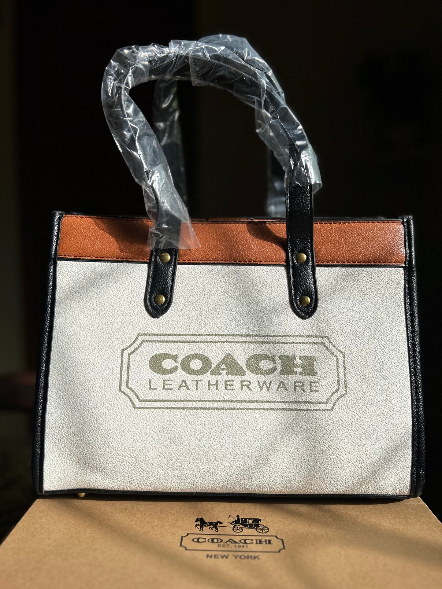 COACH field tote 30